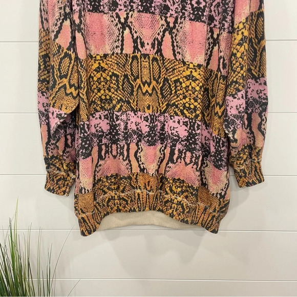 Free People Cosmos Graphic Python Oversized Pullover Small - Picture 5 of 14